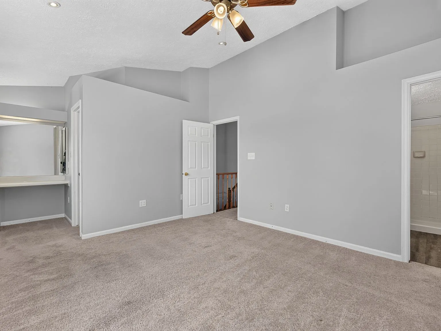 3 bed, 2.5 bath, 1320 sqft, $2,600 — Photo 4