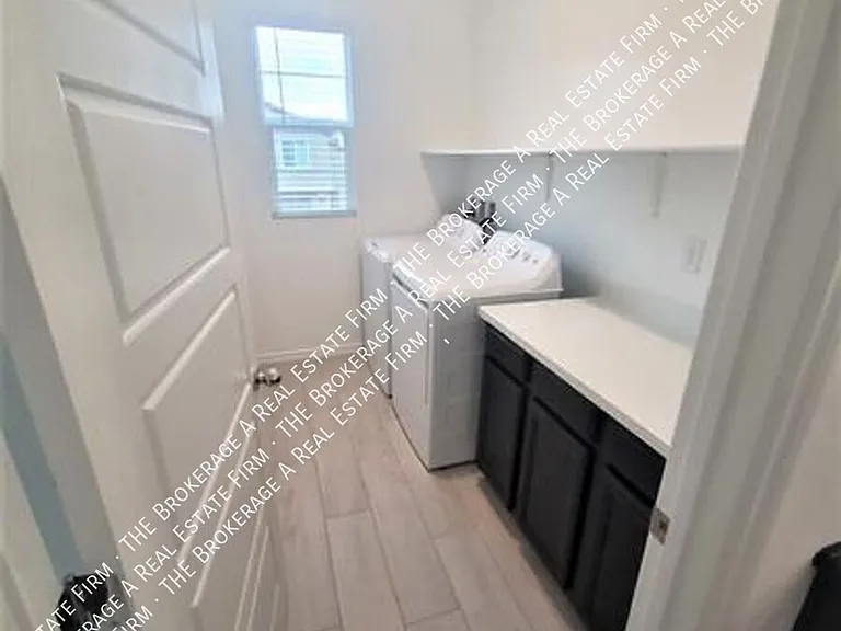 6858 Greensmen Ave — Photo 25