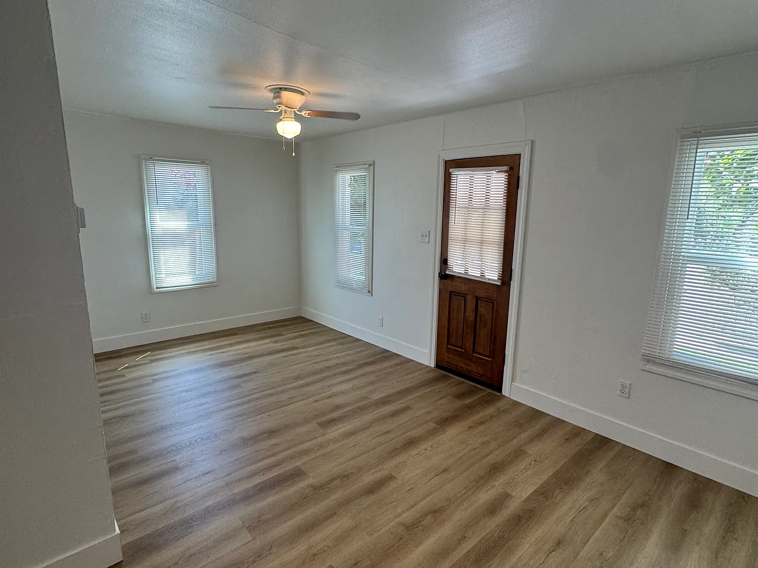 1 bed, $1,900 — Photo 2