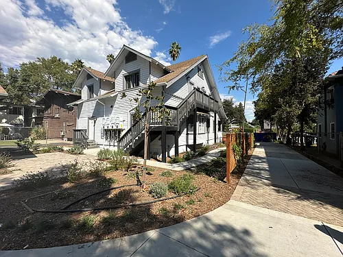 1075 N Los Robles Ave #101 Photo 1
