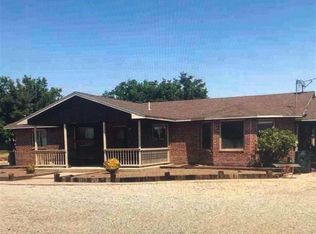 4006 S Thomason Rd, Carlsbad, NM 88220