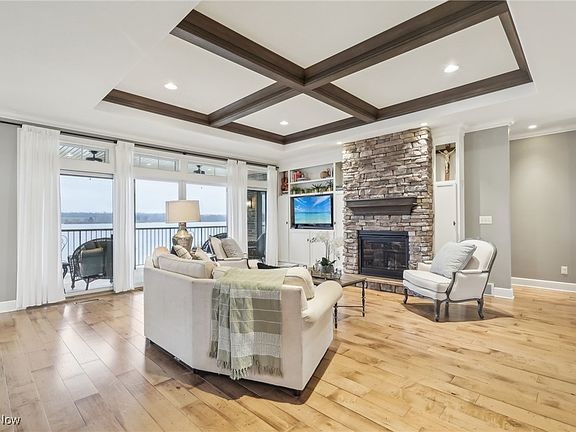 5th image of 119 Heron Bay Dr
