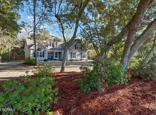 241 Hickory Point Rd, Hampstead, NC 28443