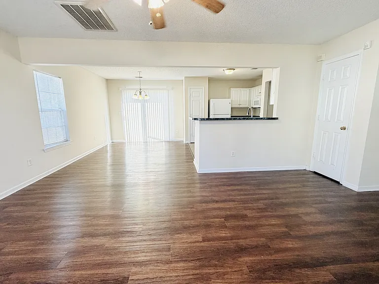 5 Elders Pond Ct — Photo 6