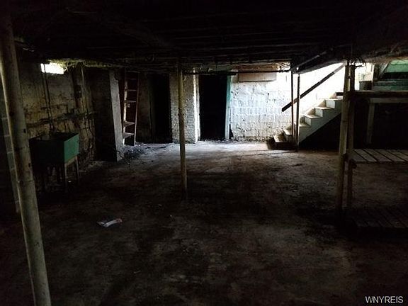 2nd image of 71 Long Ave