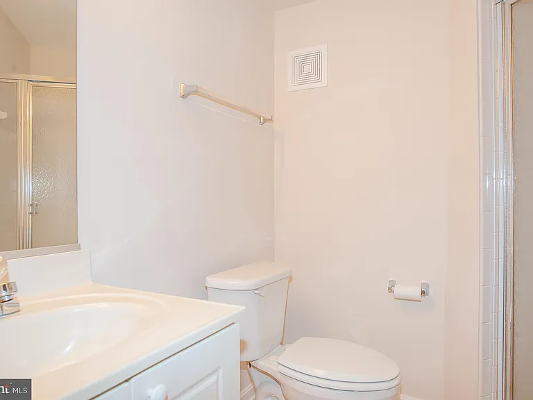 5958 Founders Hill Dr #101B — Photo 19