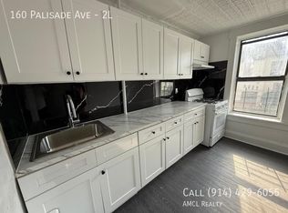 160 Palisade Ave #2L, Yonkers, NY 10701