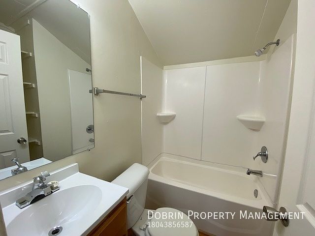1st image of 1605 Tyler St