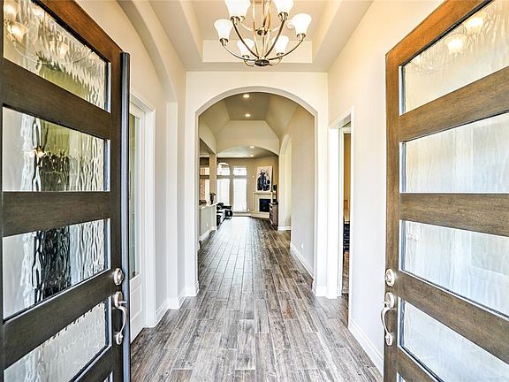 3rd image of 28435 Evergreen Cove Ln