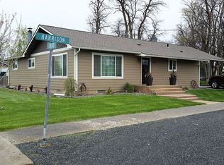 409 Harrison St, Helix, OR 97835