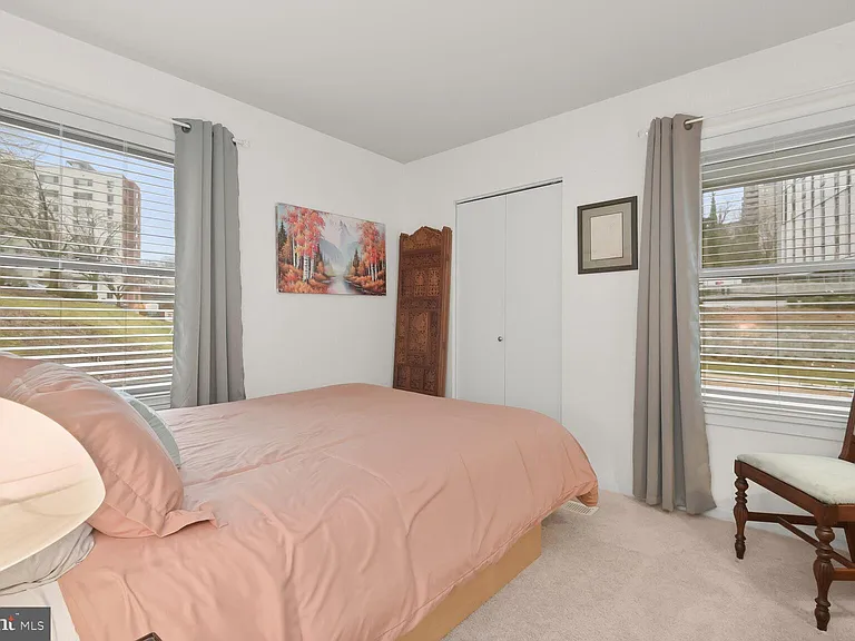 4 Dudley Ct #2 — Photo 31