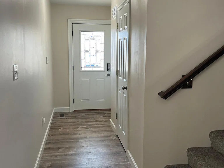 503 Springhurst Pkwy — Photo 3