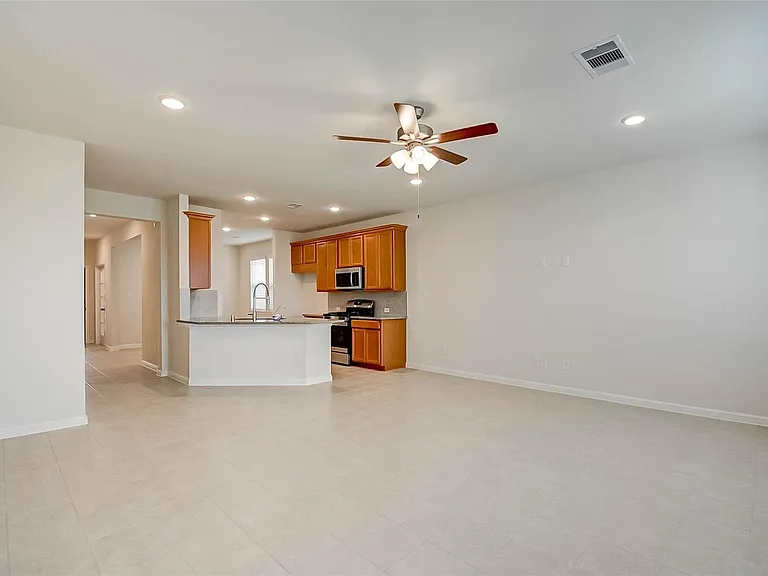 18827 Carlisle Landing Ln — Photo 16
