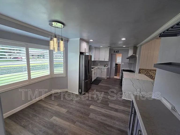 9 W Robinhood Dr — Photo 10