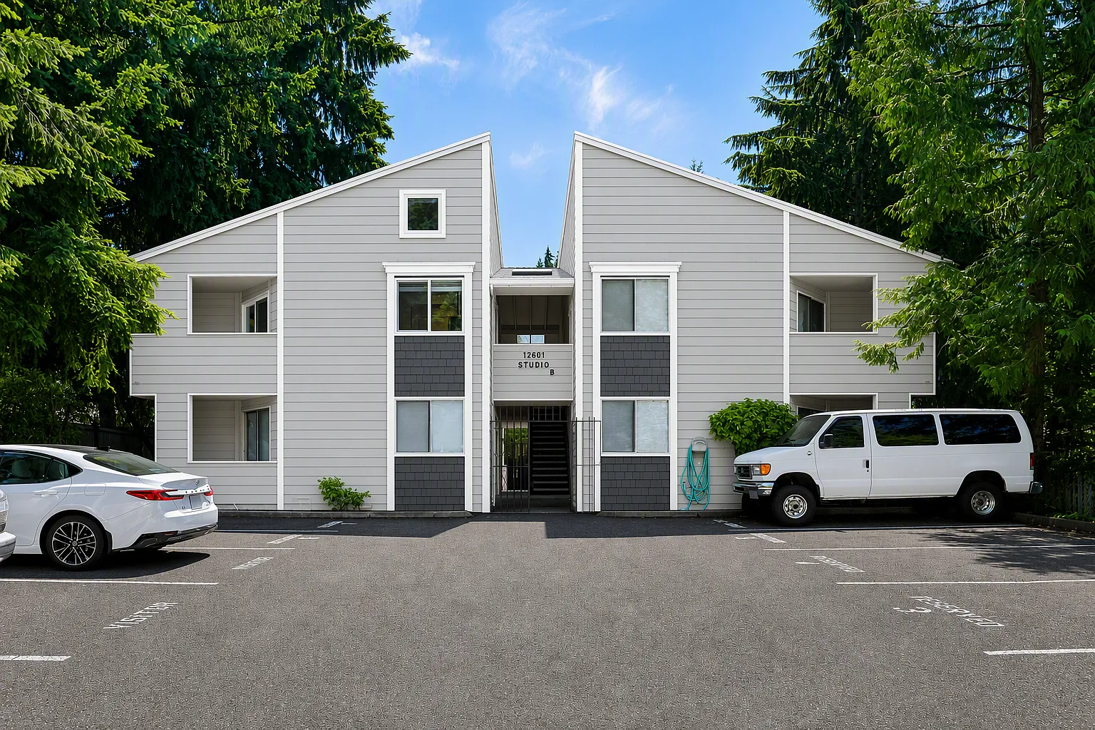 1 bed, 700 sqft, $2,000 — Photo 2