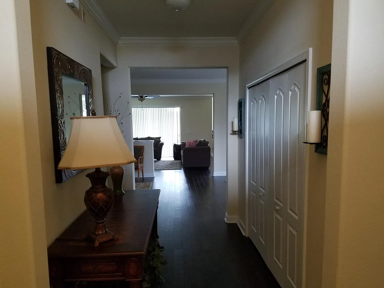 3 bed, 2600 sqft, $2,900 — Photo 3