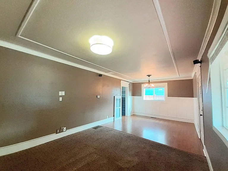 5019 N Whitman St — Photo 3