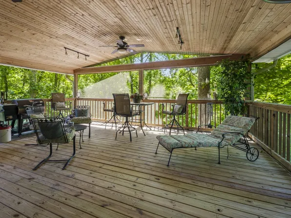 4536 Tanglewood Dr, Pegram, TN 37143