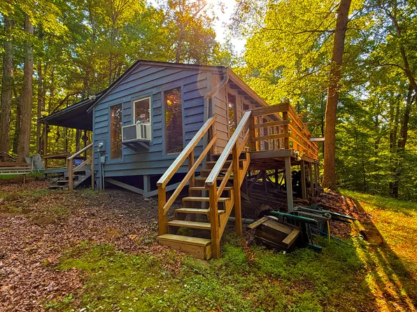 820 Combs Rd, Nashville, IN 47448