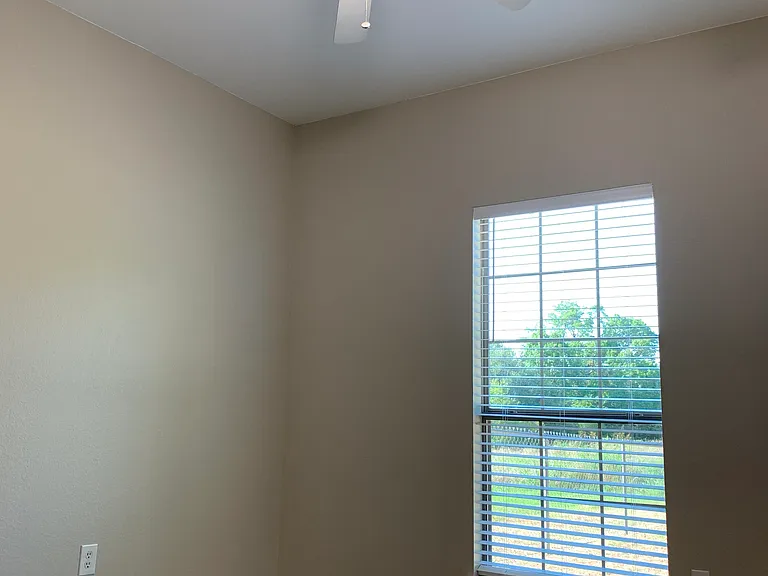 103 Lindas Creek Ln — Photo 16