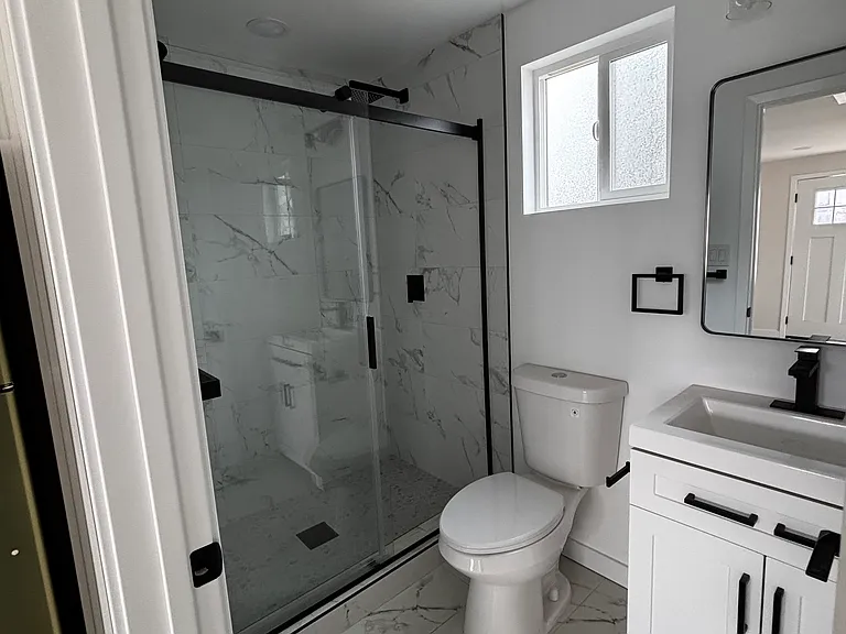 4302 Laurel St — Photo 4
