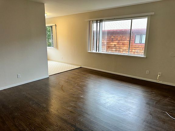4th image of 53 E Richmond Ave #55