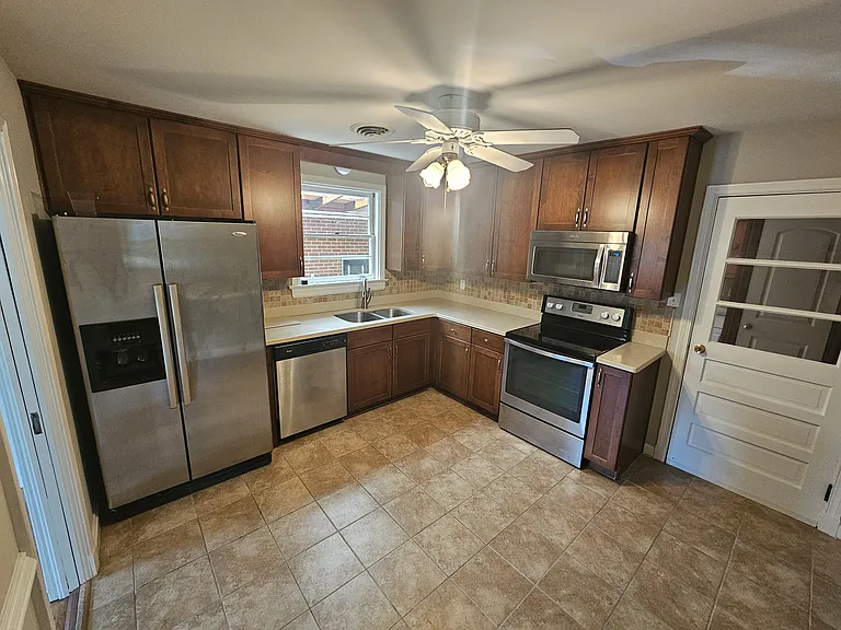 8252 N Mayfield Ln — Photo 6