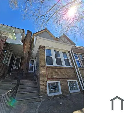 5035 Stenton Ave — Photo 2
