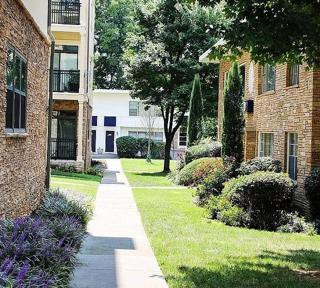 2230 Cheshire Bridge Rd NE #505 — Photo 2