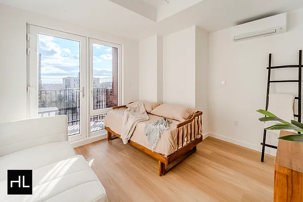 Rented by Highline Residential | media 37