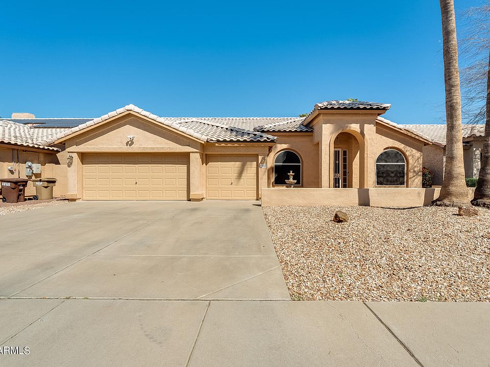 1st image of 8826 W Tierra Buena Ln