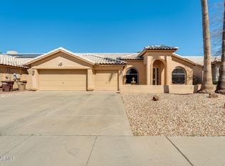 8826 W Tierra Buena Ln, Peoria, AZ 85382
