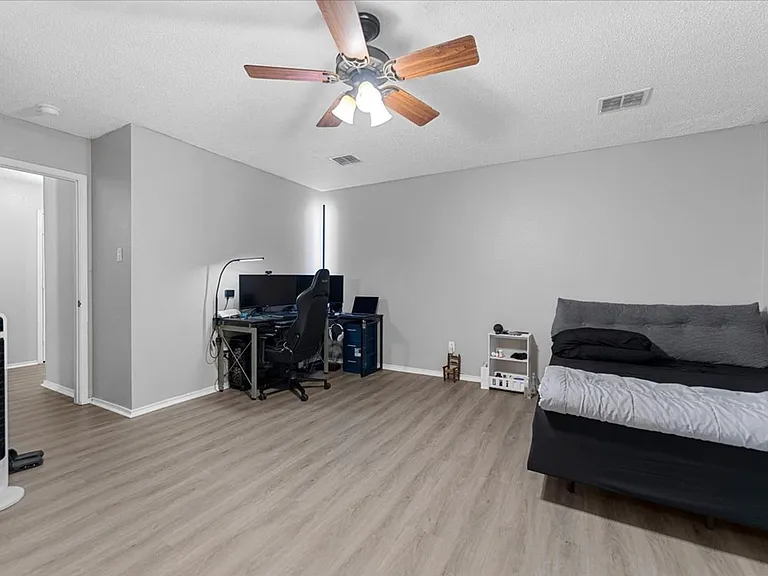 5401 Pandale Valley Dr — Photo 21
