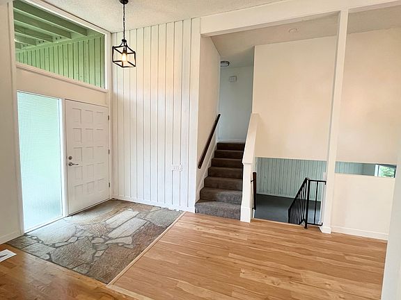 2nd image of 10243 NE 22nd Pl