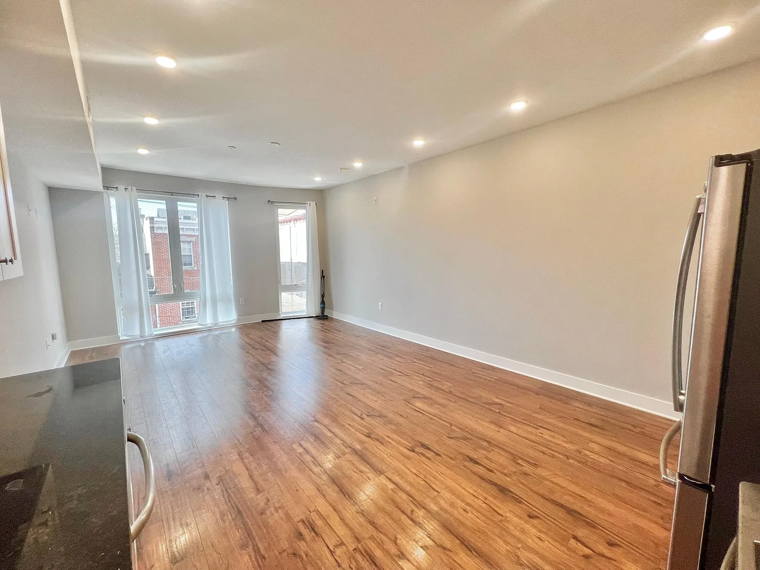 330 Cambridge St — Photo 2