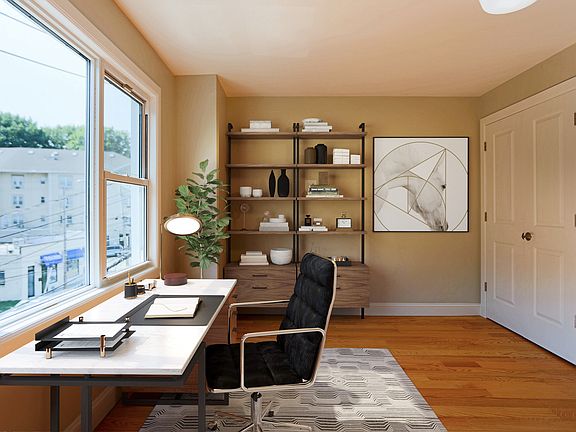 4th image of 349 Mount Pleasant Ave #4R