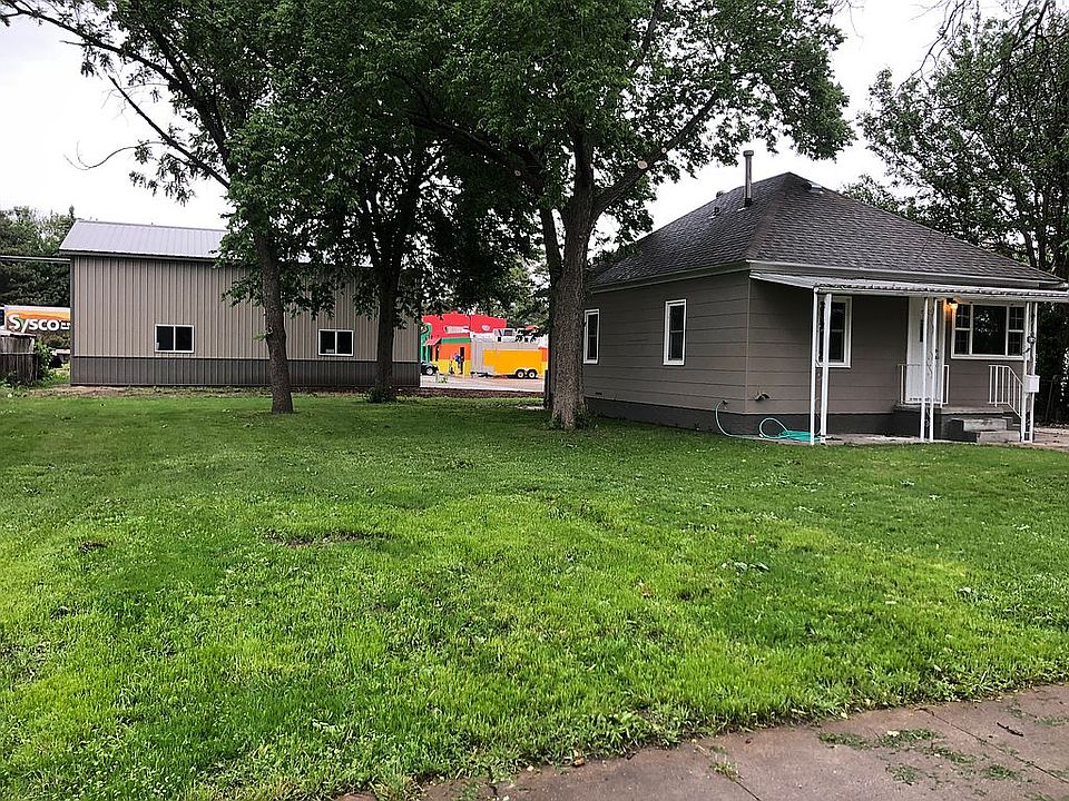 1st image of 1005 W 11th St