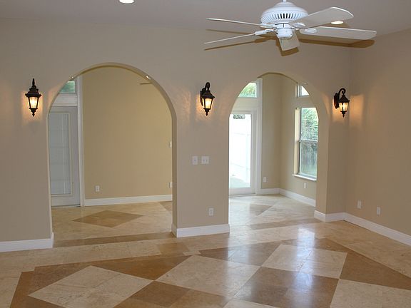 2nd image of 112 Kingston Dr