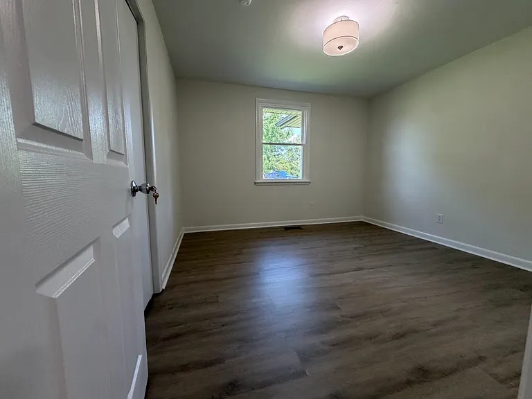 6815 Cooks Ave — Photo 8