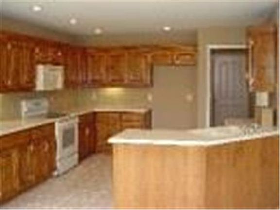 2nd image of 2532 Kensington Pl