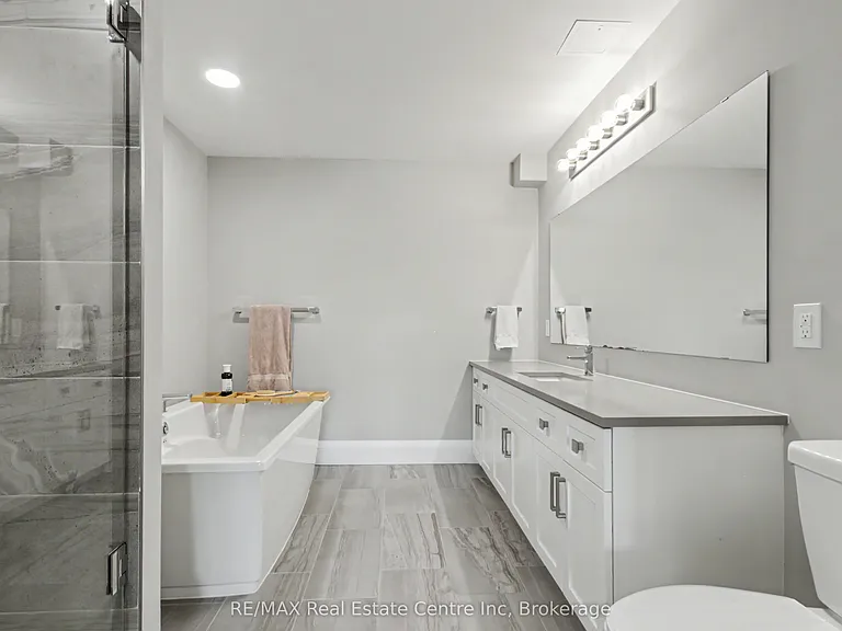 73 Arthur St S #102 — Photo 21