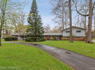 1177 James R St, Howell, MI 48843