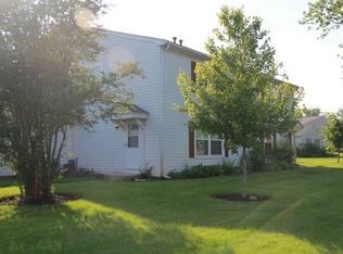 223 Harvest Ct #223, Vernon Hills, IL 60061