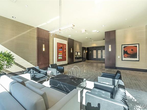 5th image of 8025 Maryland Ave Unit 5G