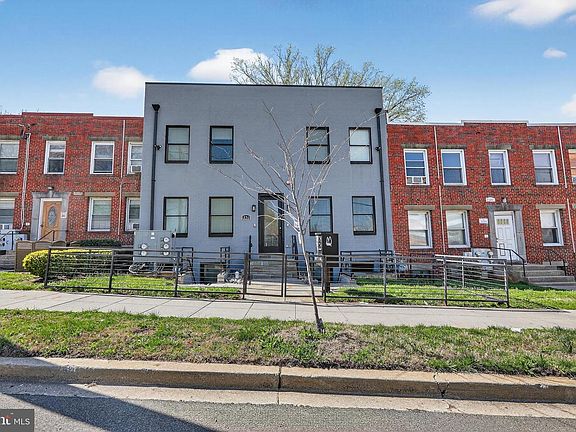 3rd image of 1253 Mount Olivet Rd NE #3