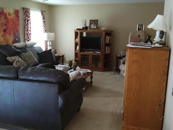 5th image of 508 Adair Ct