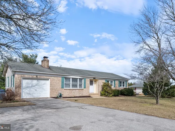 1204 Random Ridge Rd, Westminster, MD 21157
