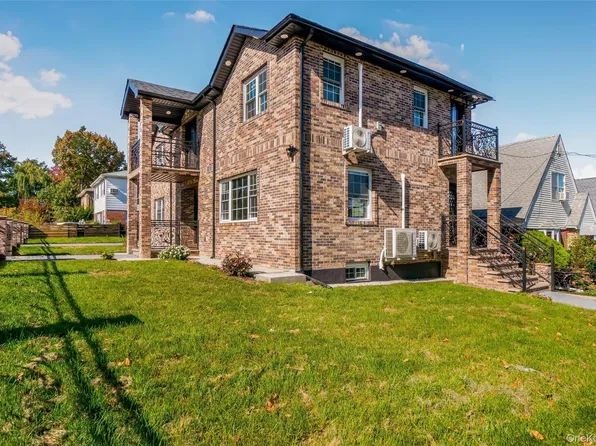 13-18 154th Street, Whitestone, NY 11357