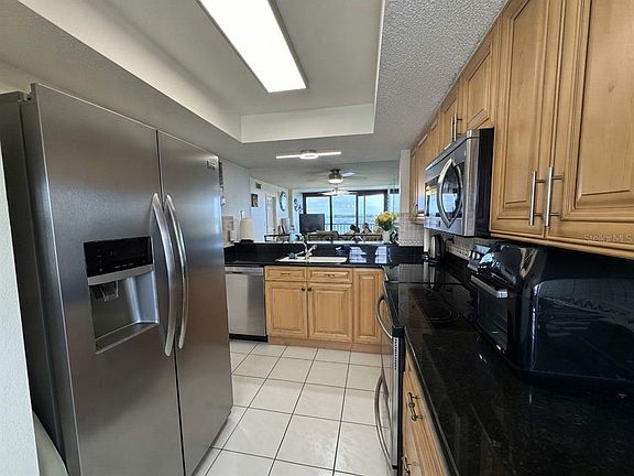 3rd image of 4620 BAY BOULEVARD #1112