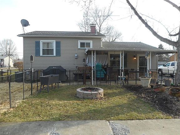 3rd image of 8149 Anderson Ave NE